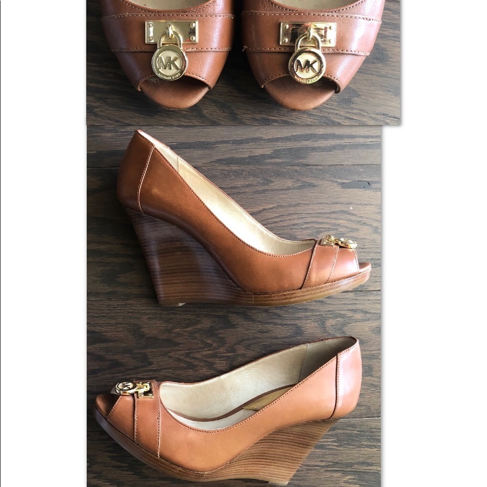 MICHAEL KORS HAMILTON LEATHER WEDGE - Picture 5 of 8